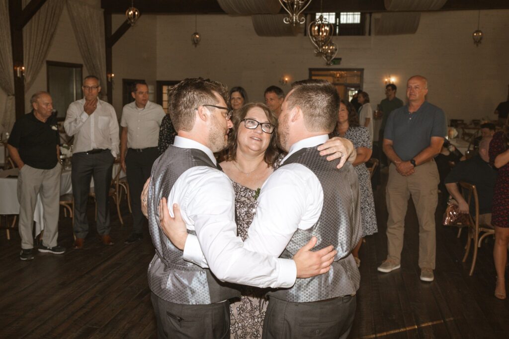 DOUBLE WEDDING AT LILYDALE