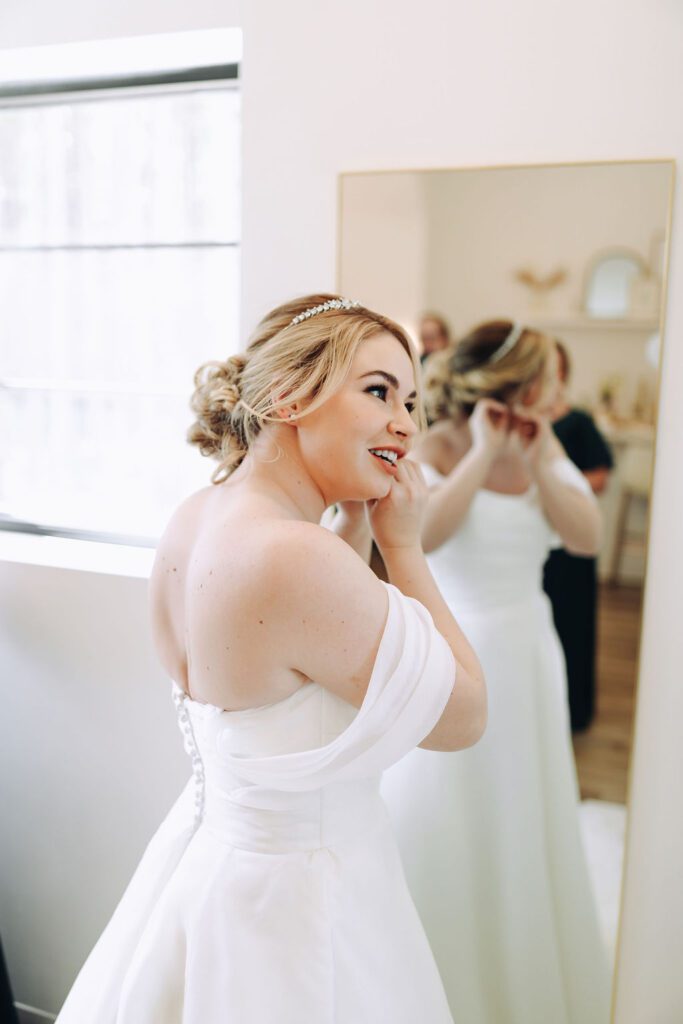 Bride getting ready at pinewood wedding venue