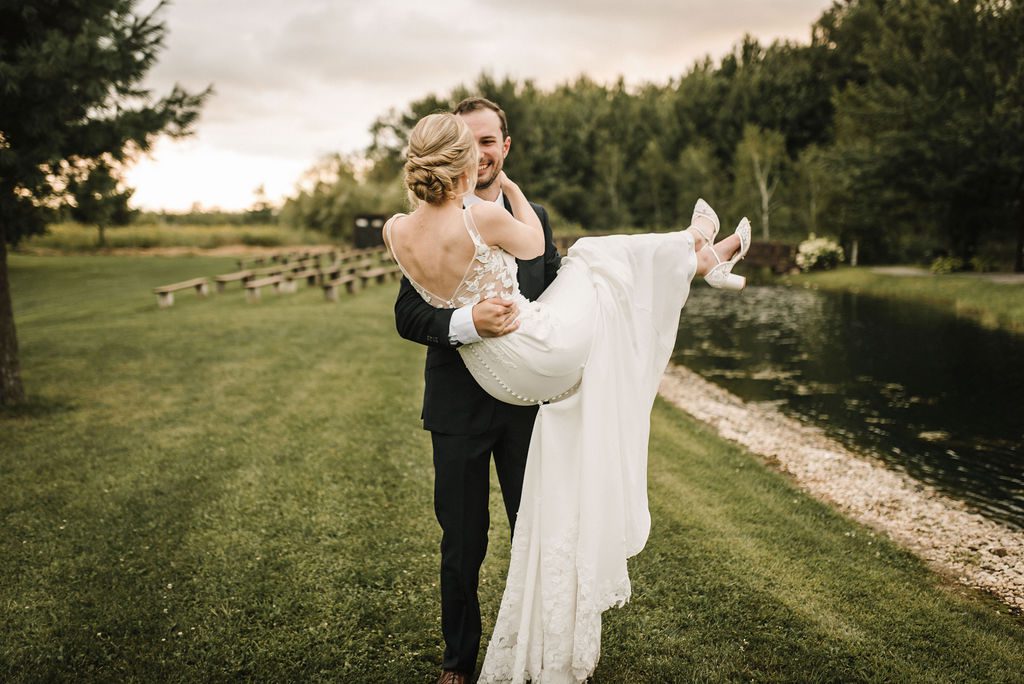 Bride and groom at Dixons Apple Orchard wedding venue in Eau Claire Wisconsin